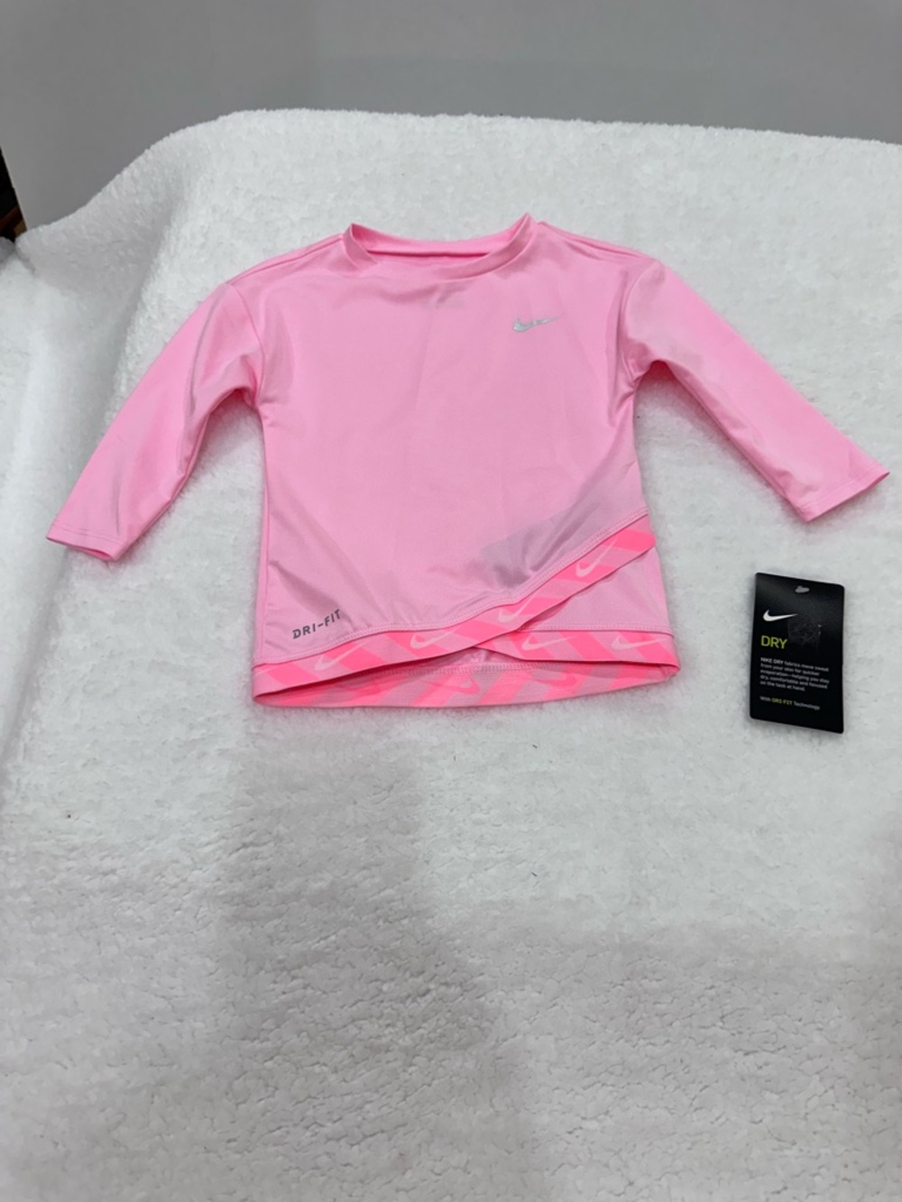 Girl’s Nike Legging Set - Picture 4 of 7